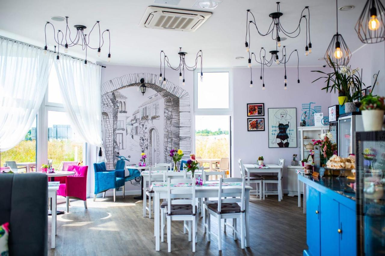 Wyjatkowe Smaki Bed and Breakfast Pruszcz Gdański Buitenkant foto