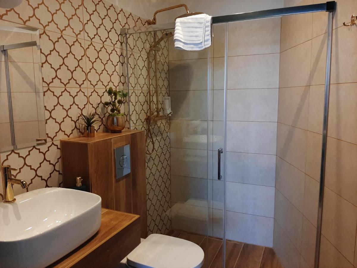 Wyjatkowe Smaki Bed and Breakfast Pruszcz Gdański Buitenkant foto